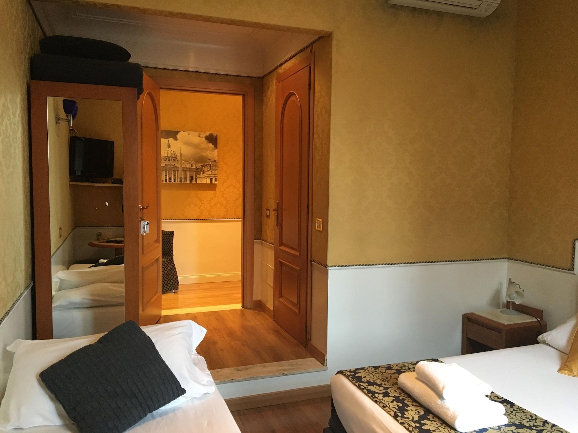 Ih Hotels Piazza Di Spagna View - Luxury Guest House Roma Exterior foto